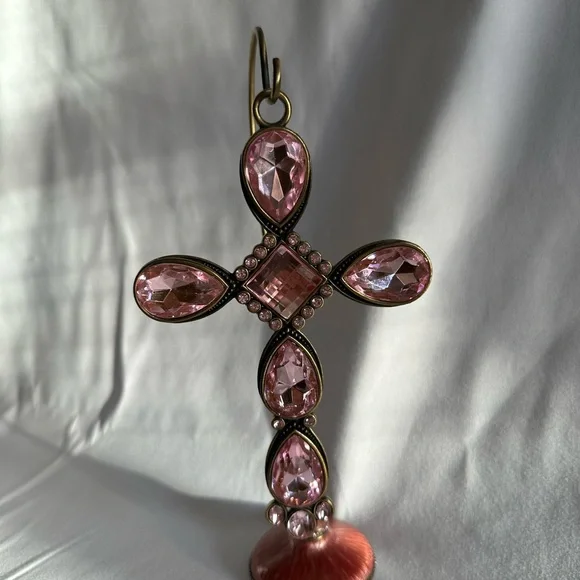Kirkland Signature Pink and Gold Cross Ornament w/ Pink Stand - Picture 10 of 16